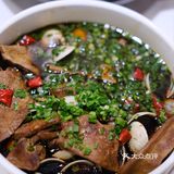 今日闪光灯下的亮仔♡