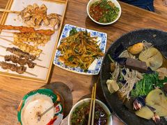 -万记麻辣烫国展总店