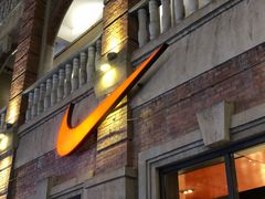 -NIKE武汉品牌体验店