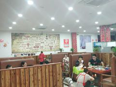 大堂-哈尔滨东北铁锅炖(都督街店)