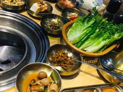 十道正宗韩国小菜-金顺韩式烤肉·网红烤肉店(广利路店)