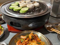 -围炉肉舍•炭烤活鳗•丹东海鲜烤肉(步行街店)