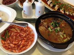 咸鱼褒，够咸-千岛湖鱼味馆(十字街总店)