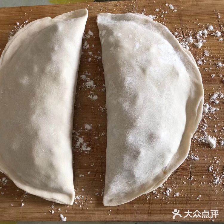 韭菜盒子~而我给它取了一个很美的名字~月亮饼