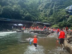 -安吉龙王山峡谷漂流