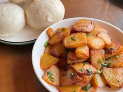 农家特色土豆-芦茨金富饭庄·25年老字号·专做稻草鸡