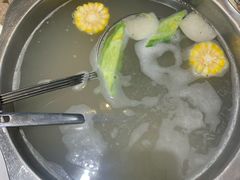 牛骨浓汤锅底-潮汕牛肉火锅