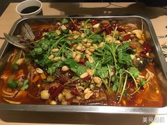 -拿渡麻辣香锅(世茂广场·工三店)