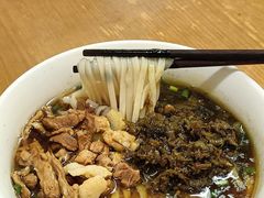 -矮子粉店1985·长沙米粉(湘春路店)