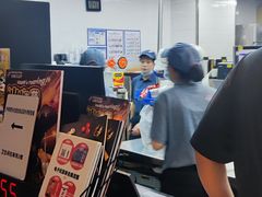 -达美乐比萨(南京路店)