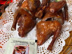 红烧乳鸽-津津菜馆(绝没分店)