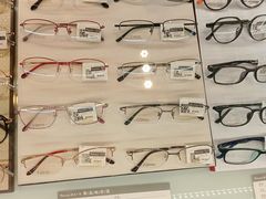 -宝岛眼镜(群光广场店)