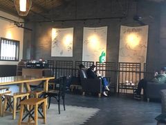 大堂-星巴克(南翔五彩城店)