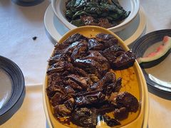 -八府香鸭·啫啫煲(华山路店)