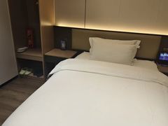 -雅宜酒店(广州黄埔大沙东地铁站店)