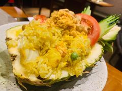 菠萝海鲜炒饭-mango tree芒果树泰国餐厅(青岛万象城店)