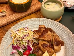 -萌啊莫·素食天津菜·西餐(五大道店)