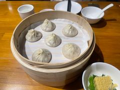 -乐忻皇朝(上海中心大厦店)