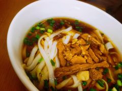 -矮子粉店1985·长沙米粉(湘春路店)