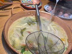 -洱火云南酸菜牛肉火锅(石景山当代商城店)