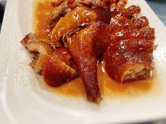 招牌烧鹅-石岐乳鸽村(南海第三分店)