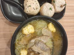 -小杨生煎(金山百联购物中心3楼店)