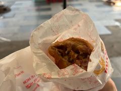 -Bánh Mì Huynh Hoa