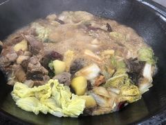 -粘豆包柴火铁锅炖