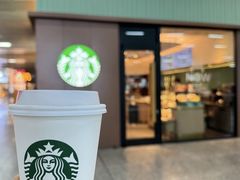 -星巴克(青岛火车北站候车大厅店)