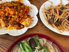 三鲜米粉-牛八宝桂林米粉(八里庄店)