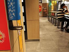 -麦当劳(百联西郊购物中心店)
