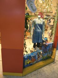 点击看大图 -乐友孕婴童(勒泰中心店)