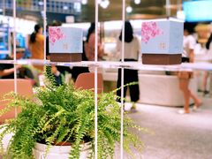 -奈雪的茶(湖滨银泰in77C区PRO店)