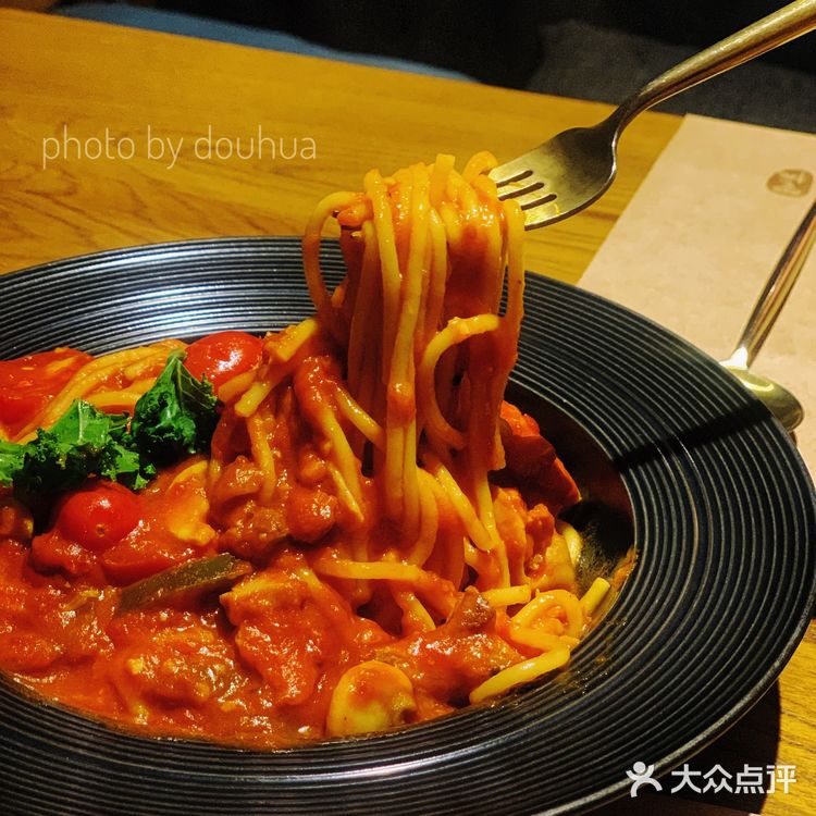 店名：蜜桃 地址：武林路277号