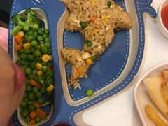 -布鲁豪斯亲子欢乐家庭餐厅