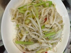 豆芽炒鱼面-盛中钰广味小馆