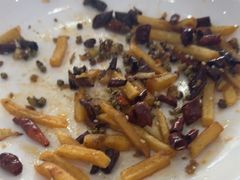 -丹水桥地锅鱼·翘嘴鲌·地方特色全鱼宴(丹江口大坝店)