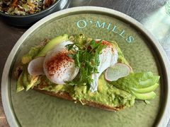 牛油果温泉蛋吐司-O'mills Sourdough Bakery&Bistro(永嘉路店)