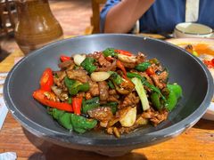 -老滇山寨•云南特色菜•地方菜•民族风情歌舞表演(金碧店)