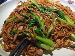 -臻吃客主题餐厅(人民路店)