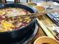 -灌县老妈砂锅串串香(万科红生活广场店)