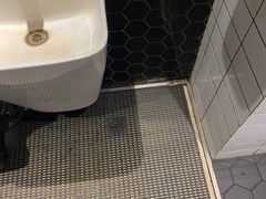 -肯德基(中纬店)