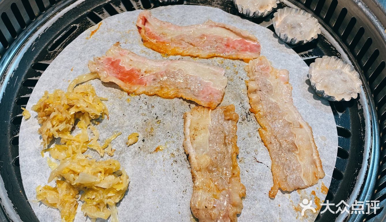 不经意走进的一家东北烤肉店好好吃😋