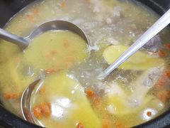-濠轩阁特色生蚝火锅(水湾路店)