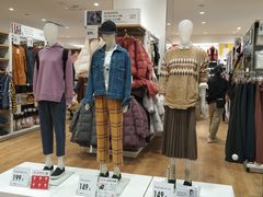 -优衣库(银川新华百货CCMall店)