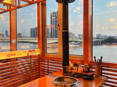 景观位-拾勝牛·江景安格斯烧肉放题(江湾阳光天地店)