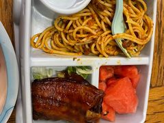 -汽车博物馆主题餐厅