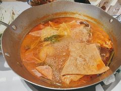 -王奋斗贵州酸汤牛肉火锅