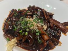 响油鳝丝-蝶园·装修中(BFC外滩金融中心店)