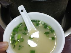 -绿色墨脱石锅城